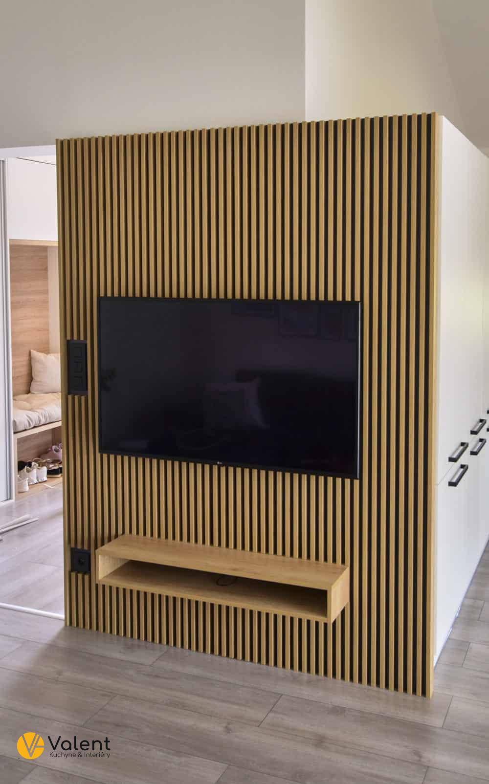Lamelová stena ako TV zostava